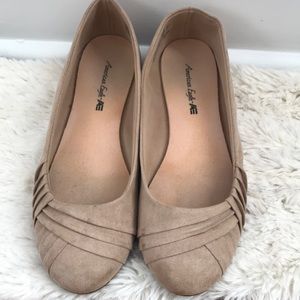 Women’s American Eagle flats!